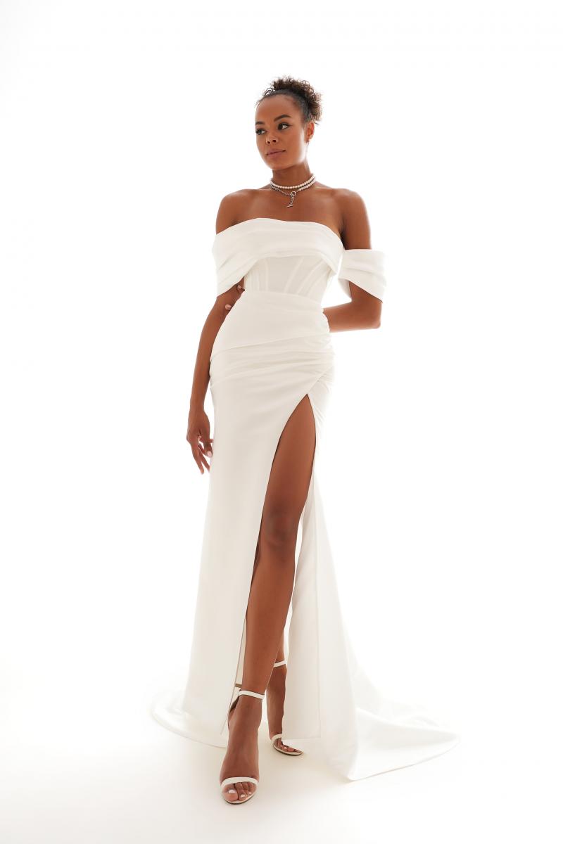 Opra Ivory